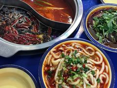 -马路边边火锅串串(观前街店)
