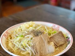 二郎系拉面-拉面莊夢語＆中华料理八椿