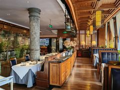 -八府香鸭·啫啫煲(华山路店)