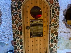 -碧中海汤泉汗蒸酒店