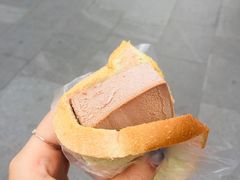 -詹爷爷乌节路街头冰淇淋