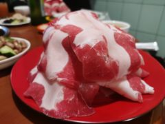 -洞庭洲·防空洞火锅·烧烤·铜锅涮肉(新百广场店)