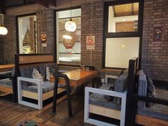 -苹果树下艺术餐厅(宋庄店)