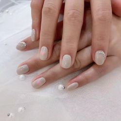 -纤羽美甲美睫