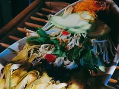 -老牌坊云南鱼豆花火锅(哈西万达店)