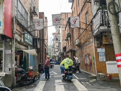 -梁阿婆廿年老牌扣肉糯米饭