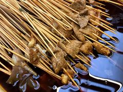 -拈签一笑黄牛肉辣卤串串