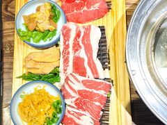 -明洞阿姨·韩式酱蟹烤肉·创意料理(三元桥店)