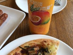 芒果百香果汁饮品-乐凯撒披萨(东方新世界店)