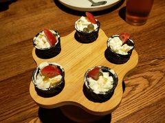 甜筒酥脆沙拉-弄堂里·寻味杭州(湖滨银泰in77C区店)