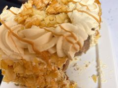 -绿姿鲜奶烘焙(世南西路店)