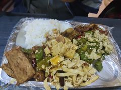-晓宇盒饭(民安街店)