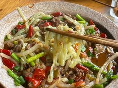 鸡杂绿豆粉-郑件洋芋饭庄