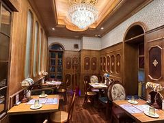 -秘密旅行Bonjour(黑金冠 江南西店)
