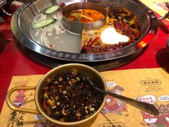 -谭鸭血老火锅(娄星区长青街店)