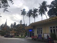 -ခြောက်ထပ်ကြီးရွှေသာလျောင်းဘုရားကြီး