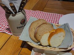 餐前面包-Paulaner·德国帕拉娜自酿啤酒餐厅(海上世界店)