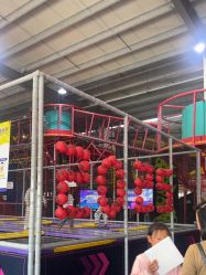 -趣玩空间蹦床乐园(临平旗舰店)