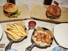 -必胜客(东大桥店)