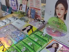 -零度眼镜·宝视友·蔡司依视路(吾悦花街店)
