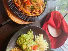 -Pistolera Mexican Cantina女枪手墨西哥餐厅(碧云路店)
