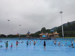 -汤山欢乐水世界