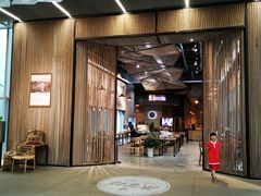 门面-百年朱苦拉咖啡(博物馆店)