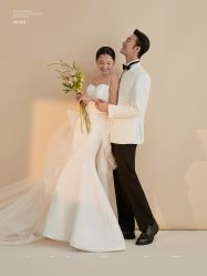 点击看大图 -至臻微拉婚纱摄影