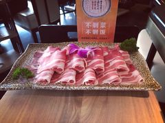 精品羊羔卷-新草堂锅物料理(泉城路店)