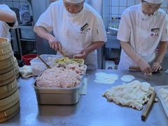 -馋三尺蟹粉小笼(人民广场店)