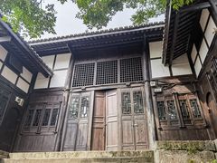 -磁器口古镇