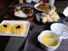 -戈尔登酒店·满堂彩咖啡厅