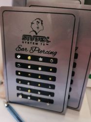 -AI艾耳·专业手工耳洞·穿孔美学馆