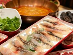 -毛辣果·贵州红酸汤牛肉火锅(西单店)