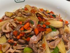 酸辣鸡杂-费大厨辣椒炒肉(黄兴中心广场店)