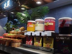 -遇上西雅图多融合海鲜自助餐厅(中房金谊广场店)