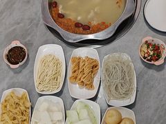 -光头药膳鸡(莱茵小镇店)