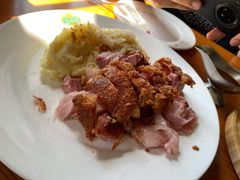烤肘子-普兰达德国餐厅·德式脆皮烤猪肘·自酿啤酒(观唐店)