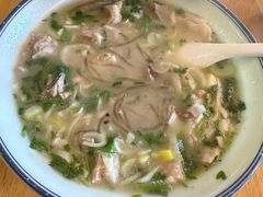 -刘记羊汤·烧饼夹肘子