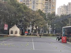 -快网网球俱乐部(徐汇爱建园店)