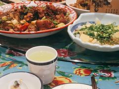 -闯关东东北农家菜(崂山石老人店)