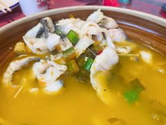 -鱼满舱·鲜活海鲜·正宗鲁菜