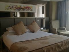 -南京双门楼宾馆(盐仓桥地铁站阅江楼店)