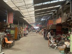 -亮佳鸿华二手市场