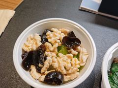 鲜核桃拌西芹-老東粥皇·茶餐厅(云路中心店)