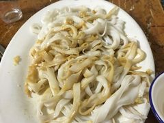湛江捞粉-茂港柏香(侨港路店)