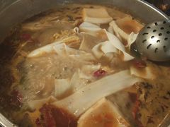 -鸡遇虾煲干锅火锅(小寨金莎店)