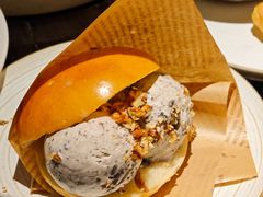 -Brut Eatery Wine Bar & Restaurant (建国东路店)