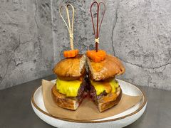 -LESCEDARS Brasserie Bistro香柏树