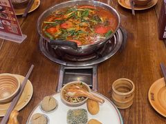 -亮欢寨酸汤鱼(沙冲路店)